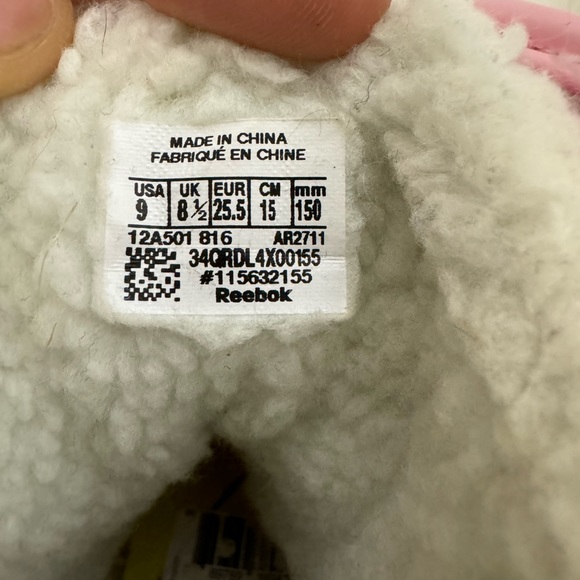 Girls Reebok Snow boots size 9 - Picture 4 of 4